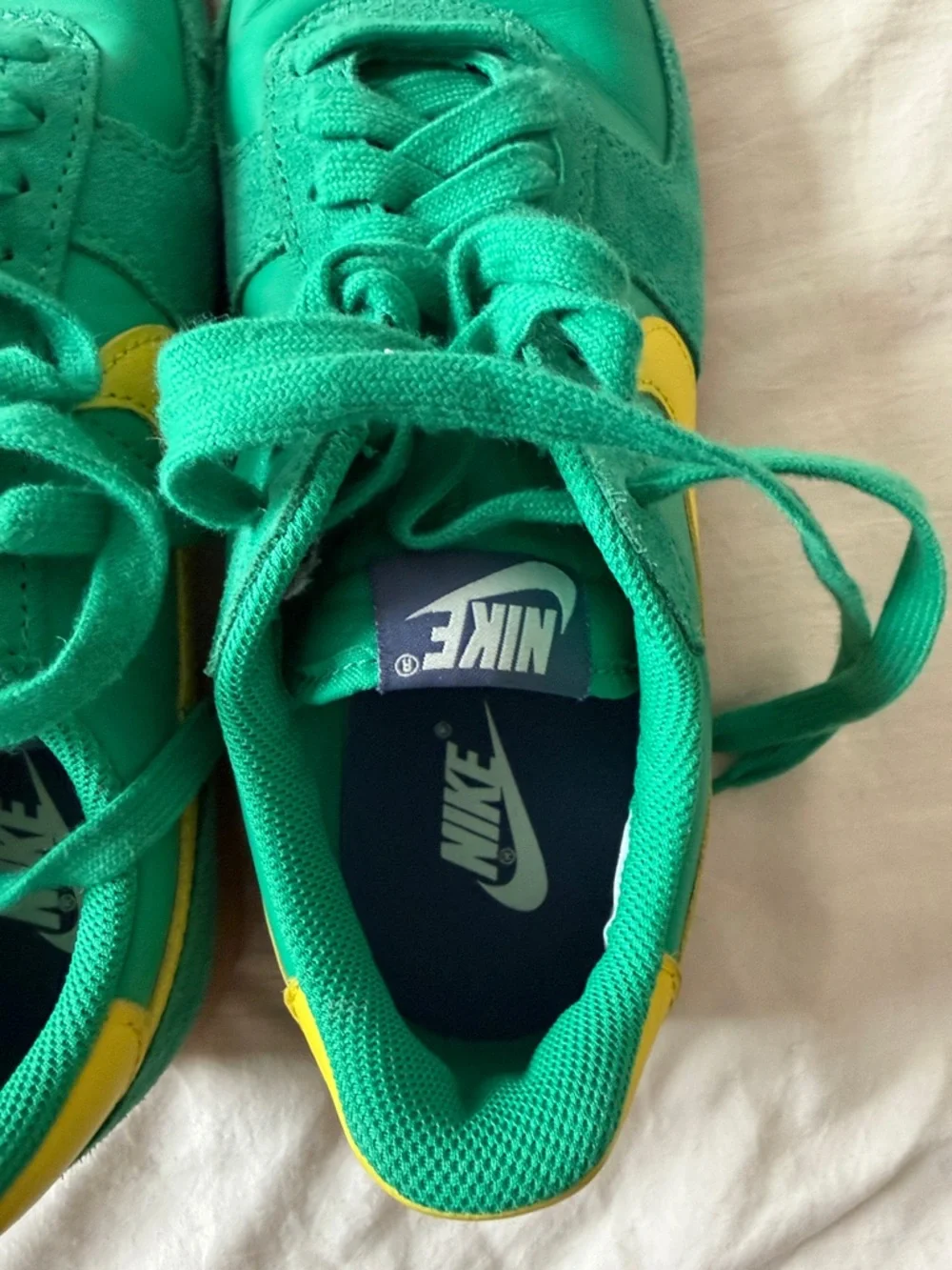 Nike Women’s Green Sneakers with Yellow Swoosh - Picture 5 of 7